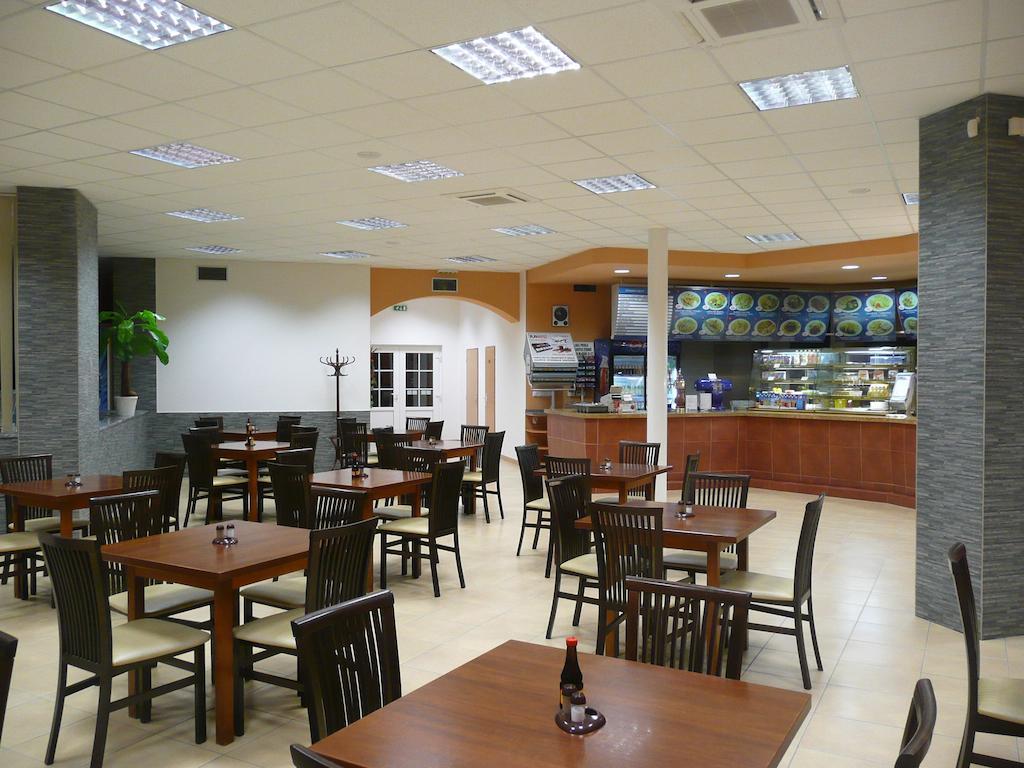 Hotel Fojtu Bruntal Ngoại thất bức ảnh